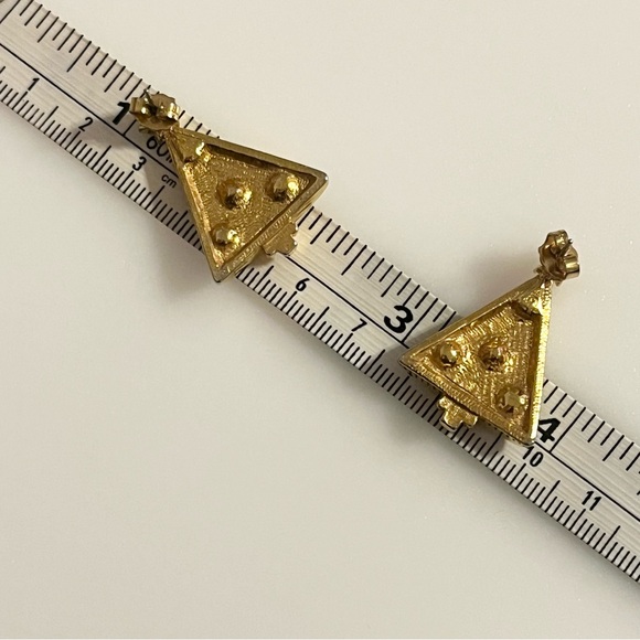 Vtg Avon Christmas Tree and Wreath Gold Toned Gemstone Ornament Earrings - Picture 10 of 16